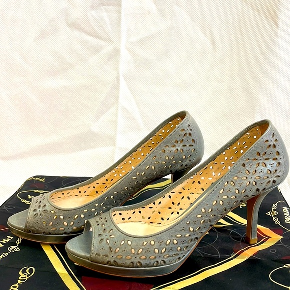 Prada Peep Toes 3” Heels Size EU 36=US 6 - Picture 5 of 10